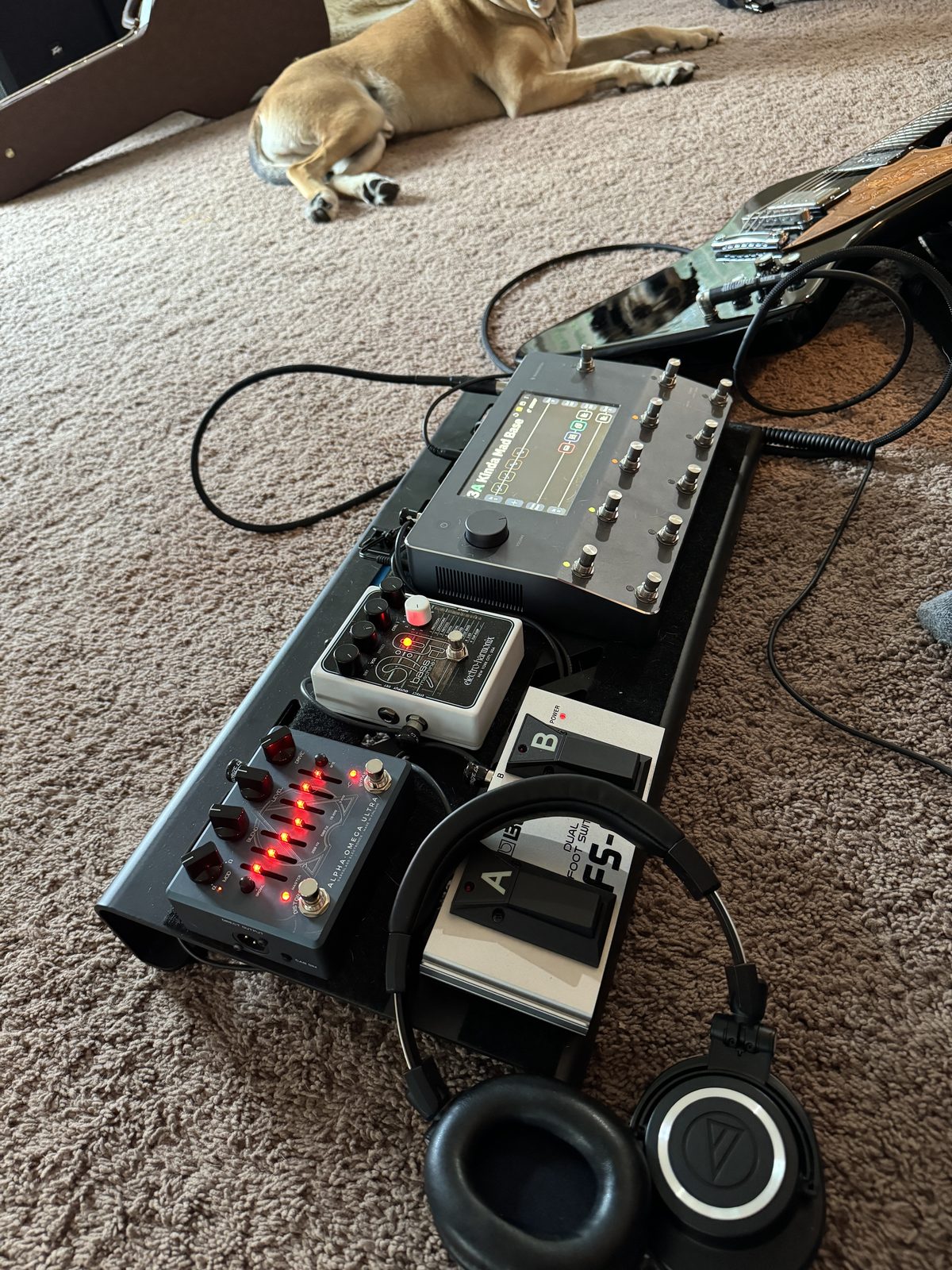 Pedalboard and studio gear
